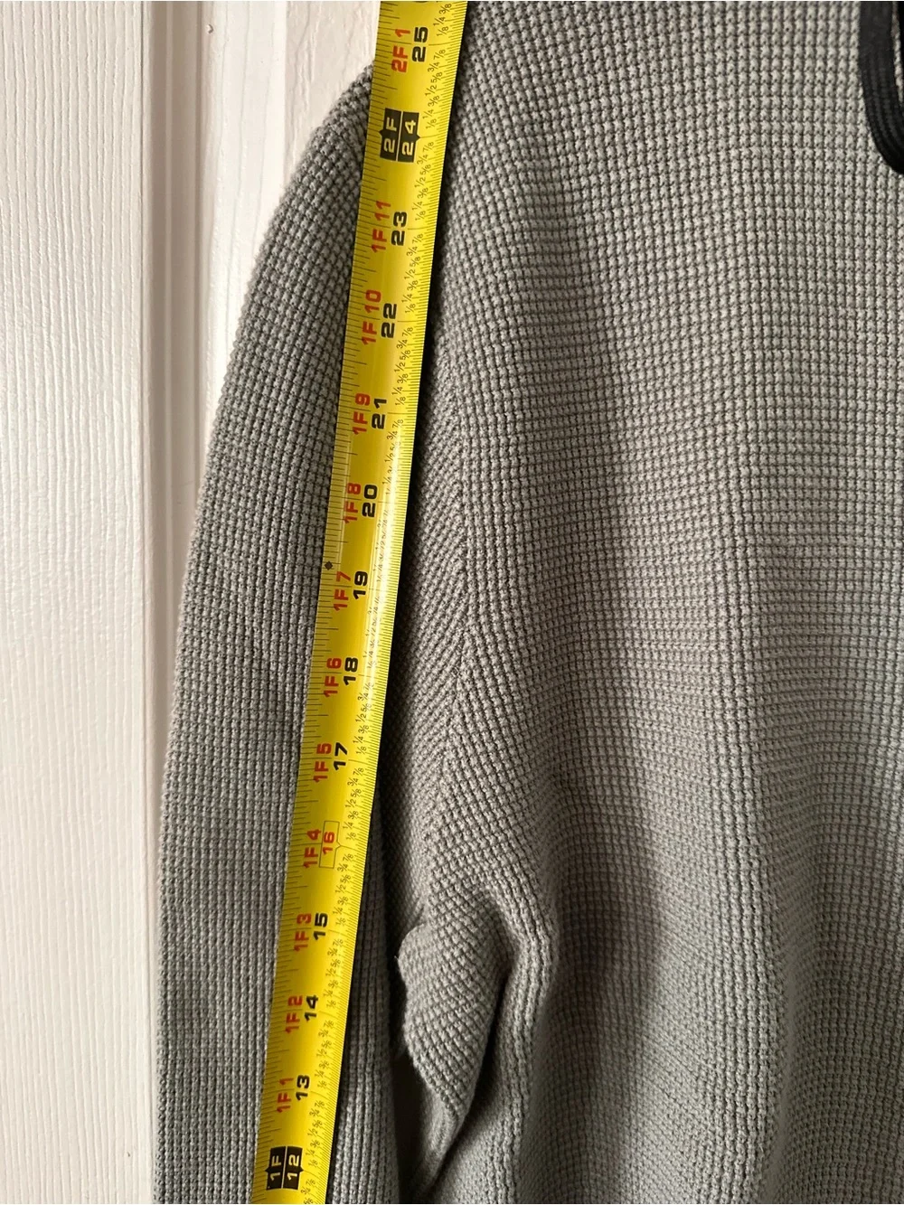 COS Men's Crewneck Sweater in Light Gray-Green
